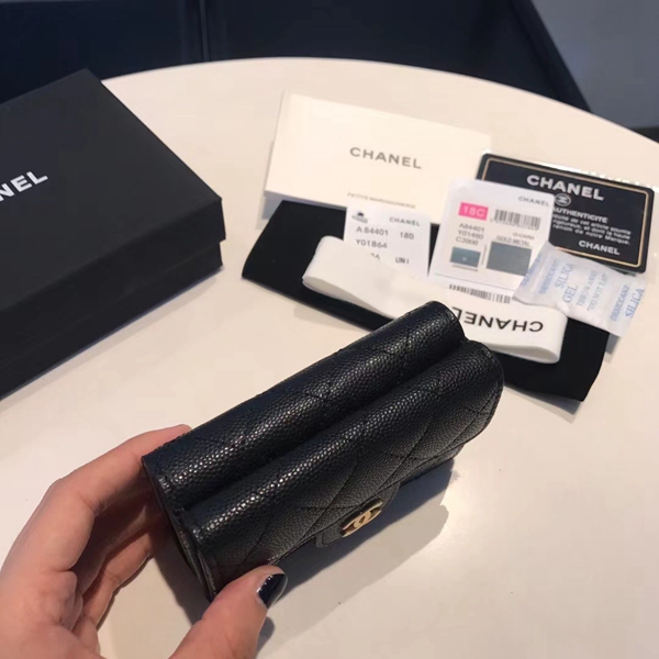 シャネル財布内部構造